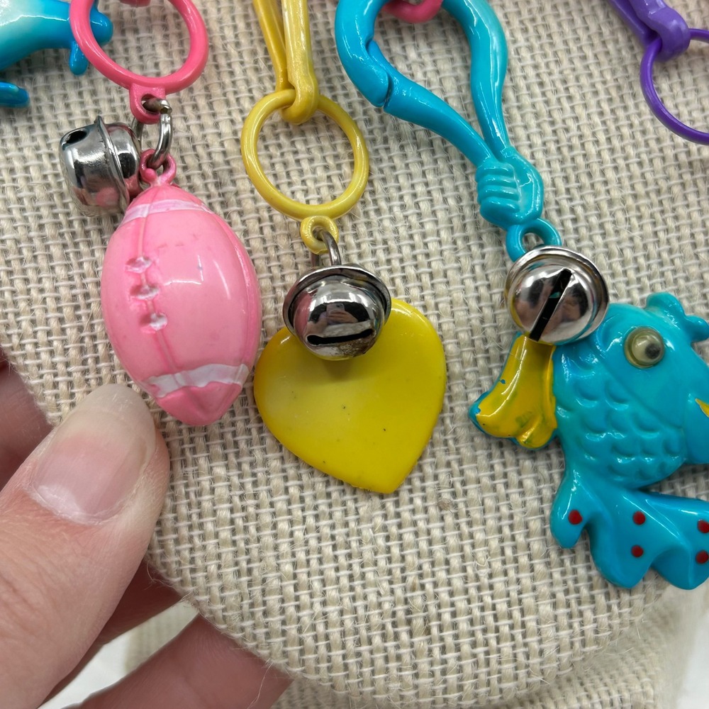 Vintage 80s Plastic Charms Clip and Bell Necklace Pink Chain Funky Colorful Toy - Picture 7 of 13